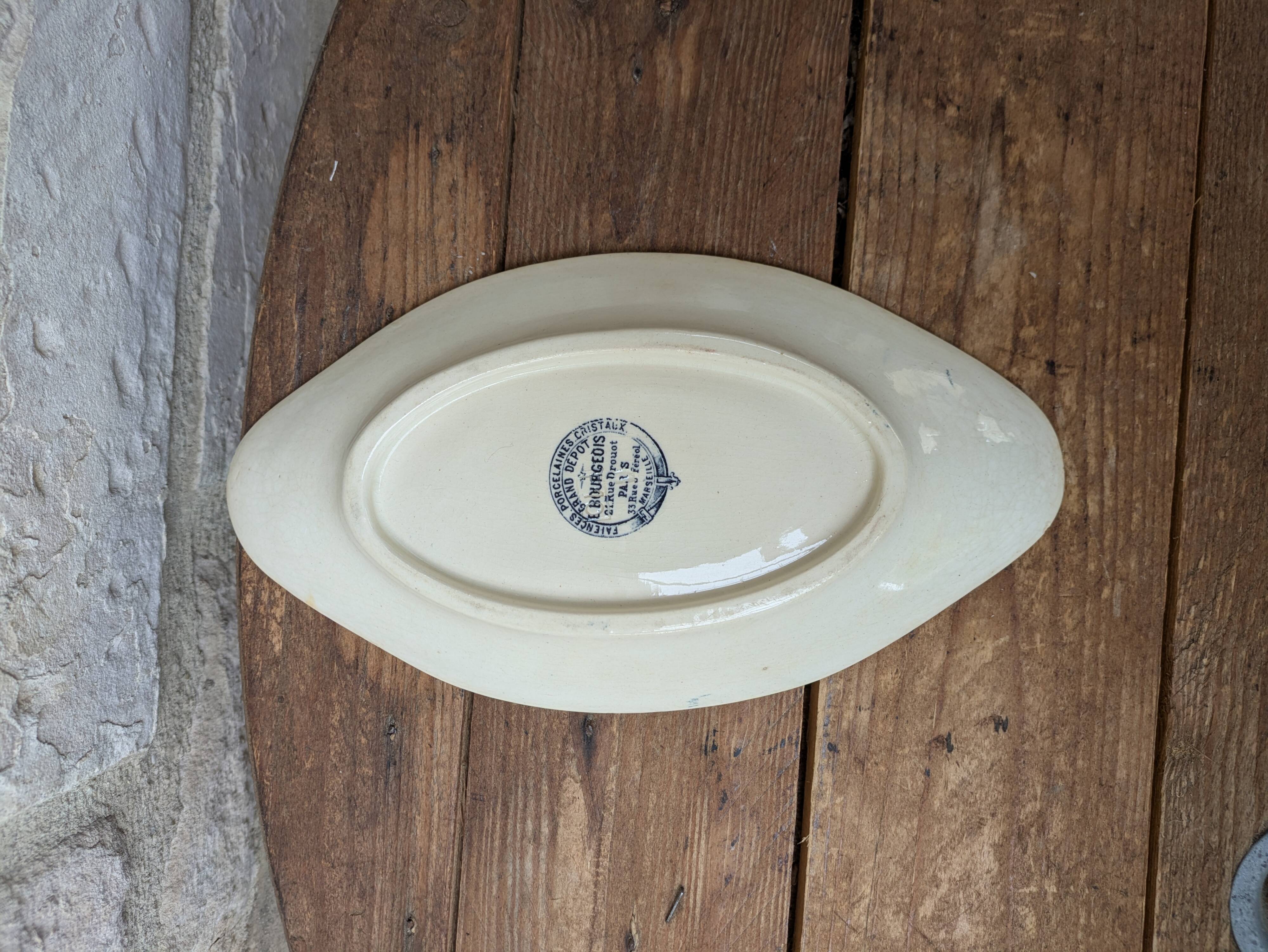 Ceramic dish with arabesque and flower decorations E. Bourgeois Terre de Fer