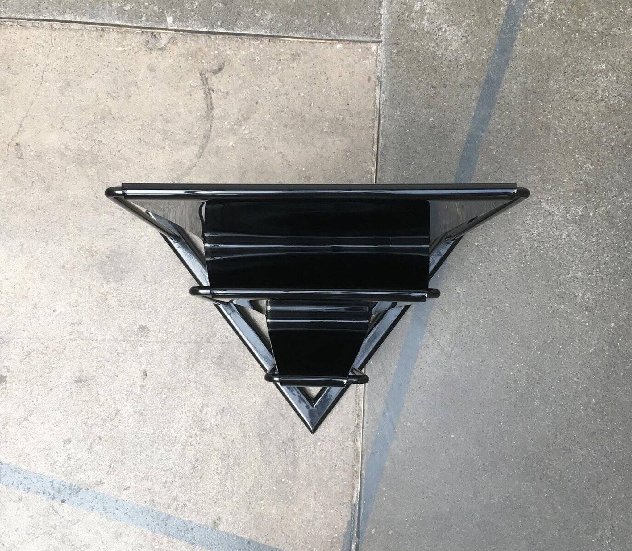 Postmodern vintage magazine rack by Markus Börgens for D-Tec, 1980s.