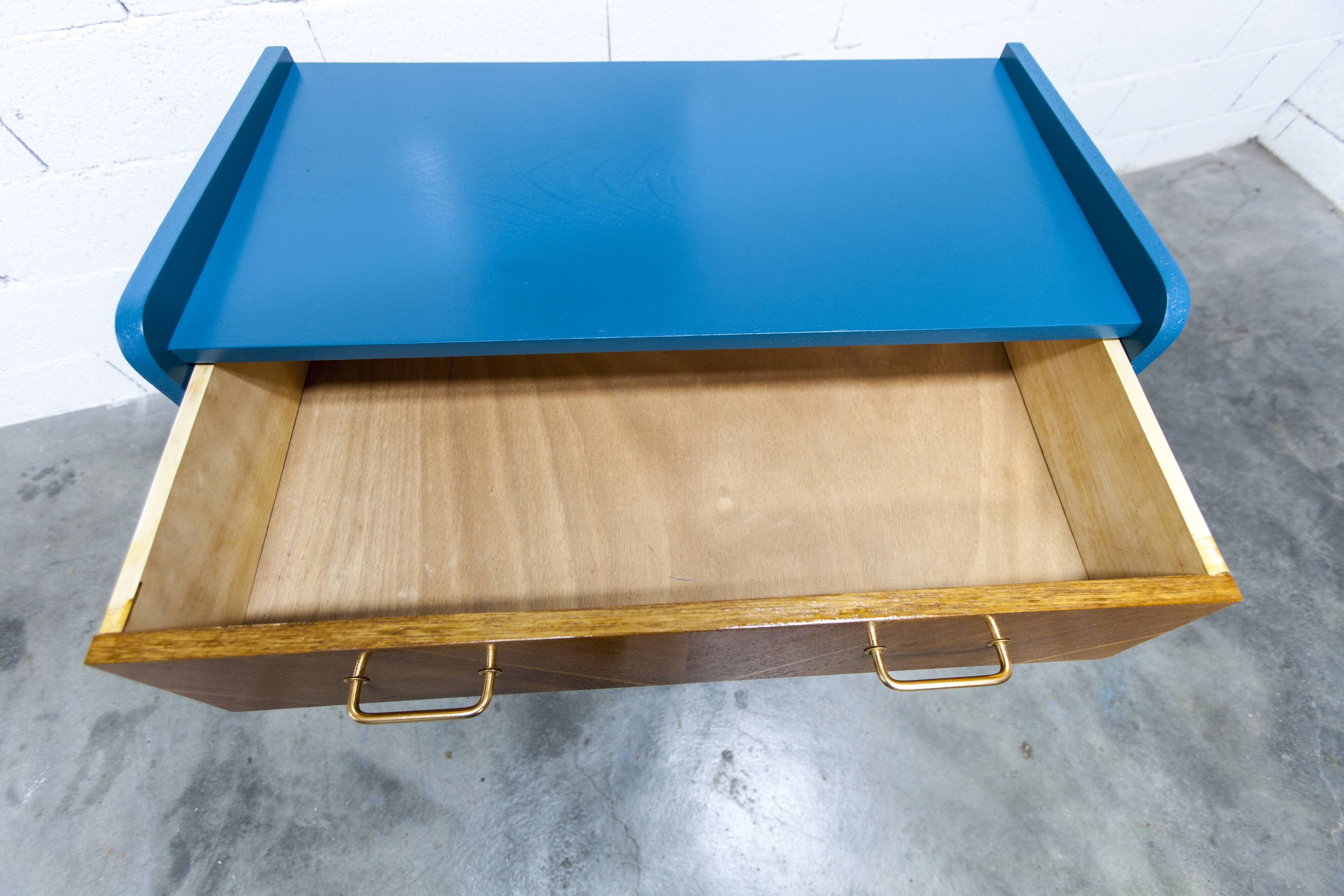 Commode scandinave 1960 atypique bleu Satiné 4 tiroirs
