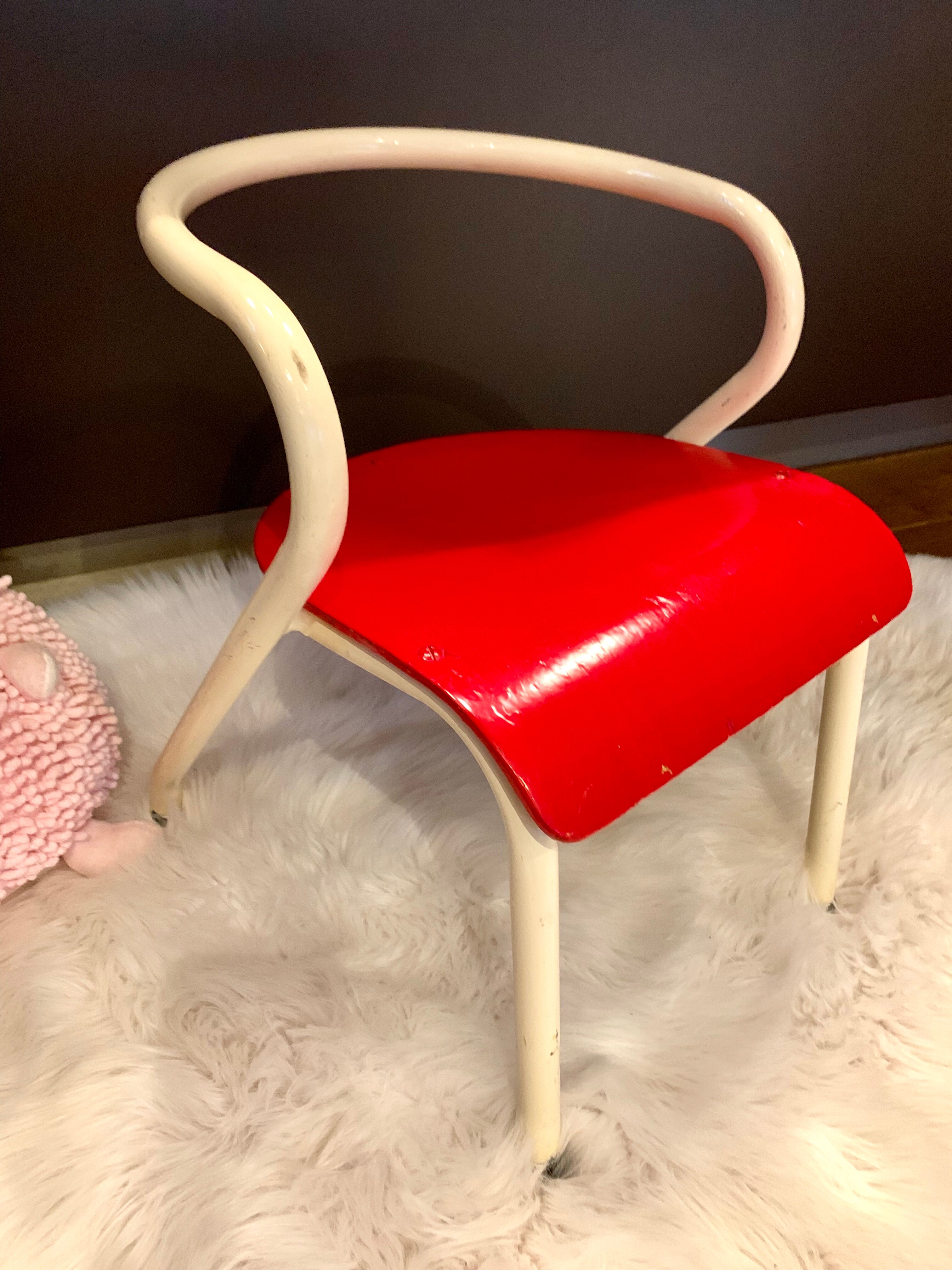 Jacques Hitier child schoolboy chair