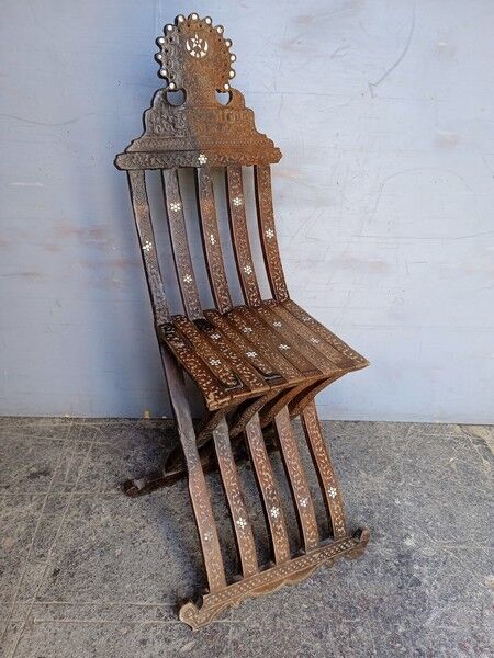 Syrian Chair early XXem carved / mother-of-pearl / foldable