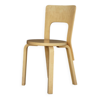 Chaise modèle 66 d'Alvar Aalto pour Artek, années 1980