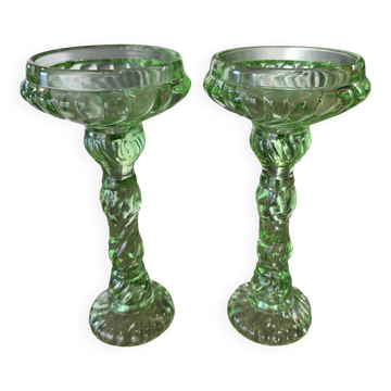 Paire de grands bougeoirs / chandeliers Art Déco en verre pressé moulé
