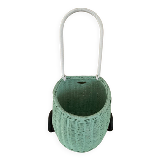 Rattan rolling basket