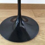 Pair of tulip tables by Eero Saarinen,  Knoll edition