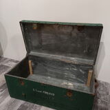 Old green malle