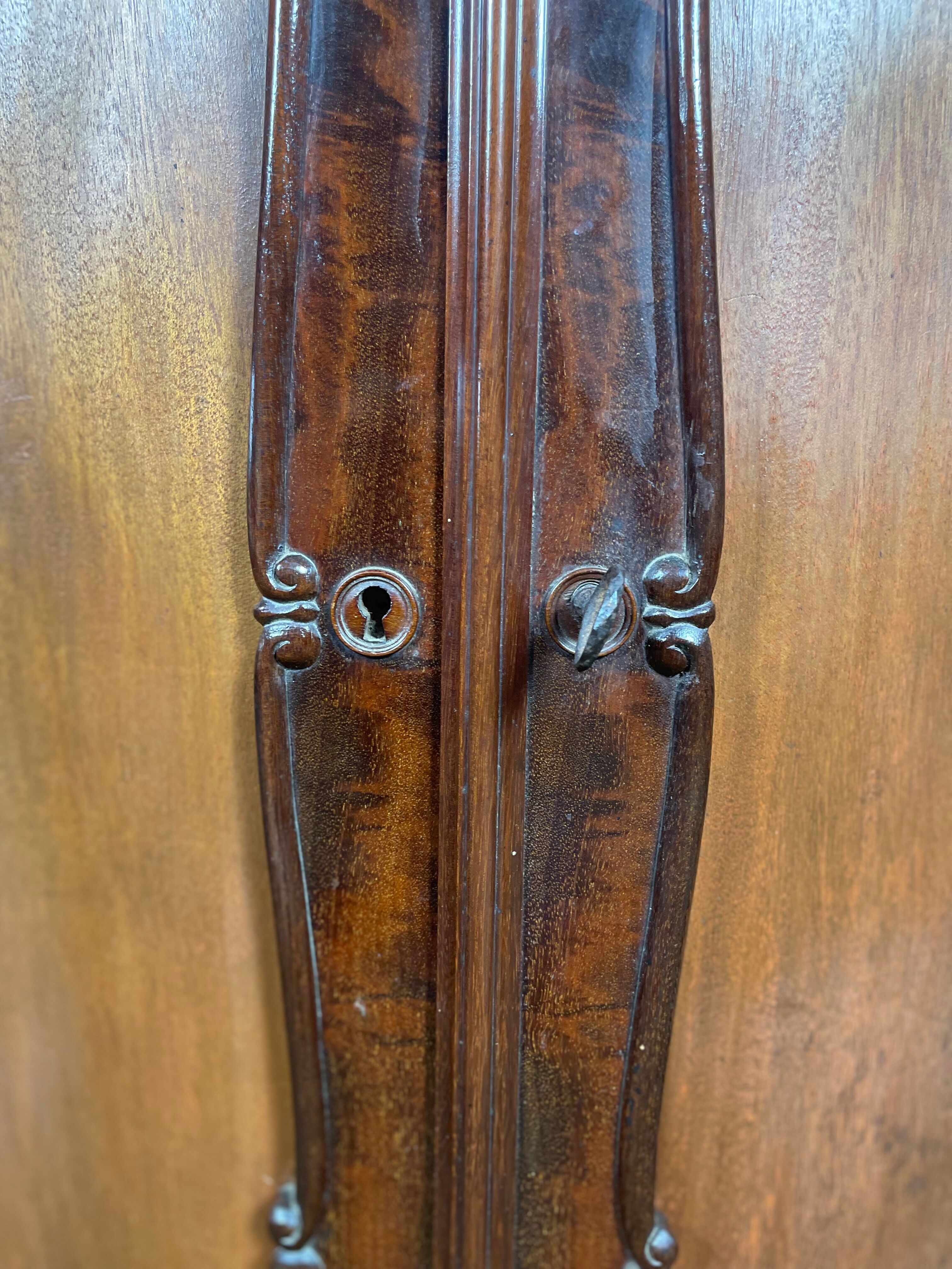 Napoleon III mahogany support cabinet