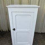 Armoire parisienne vintage blanche