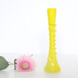 Vase en opaline jaune, vintage