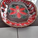 Magnificent decorative plate or fruit bowl signed Vallauris vintage.