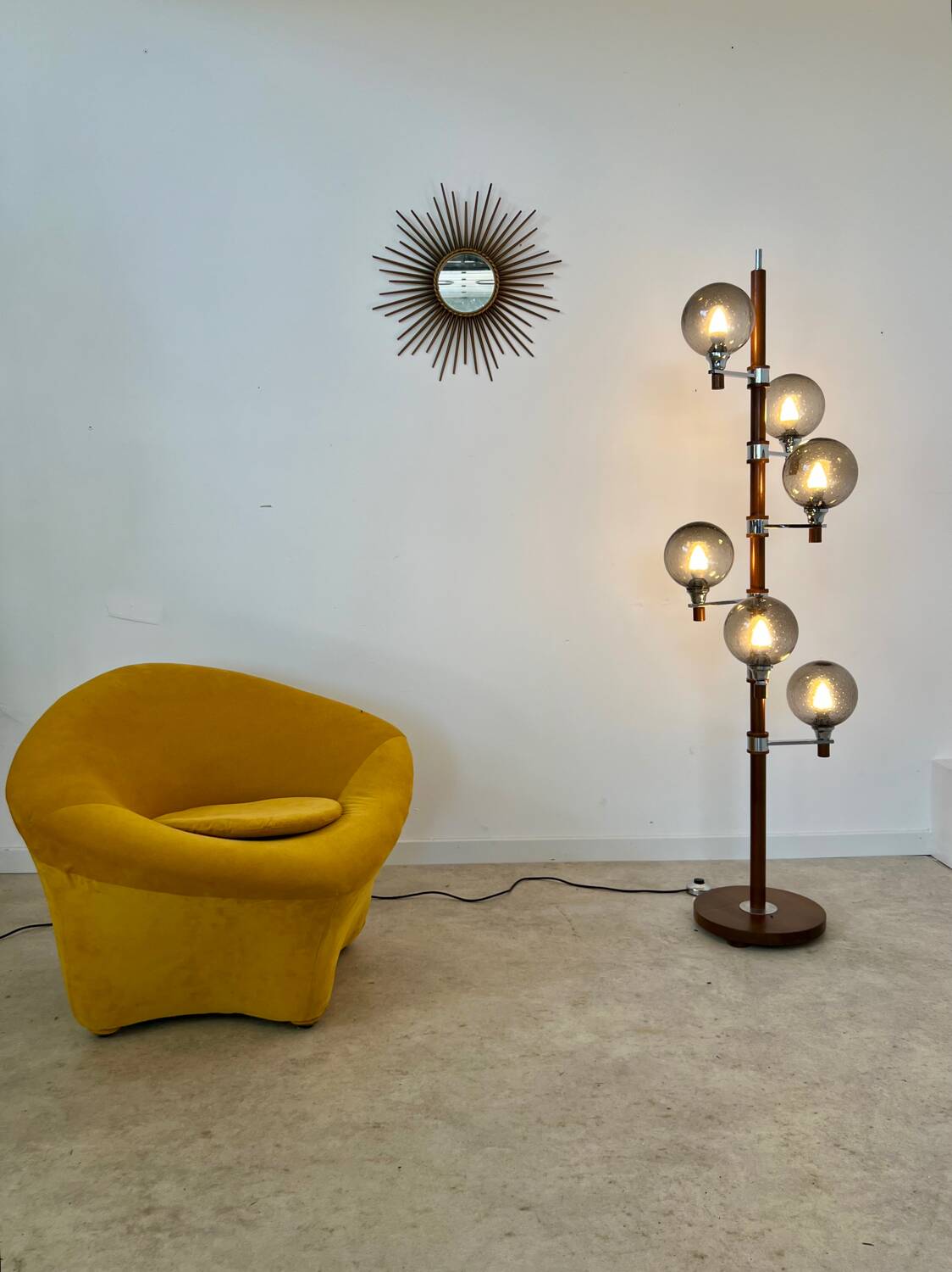 Old Scandinavian design wooden floor lamp from the 60s with 6 vintage lights