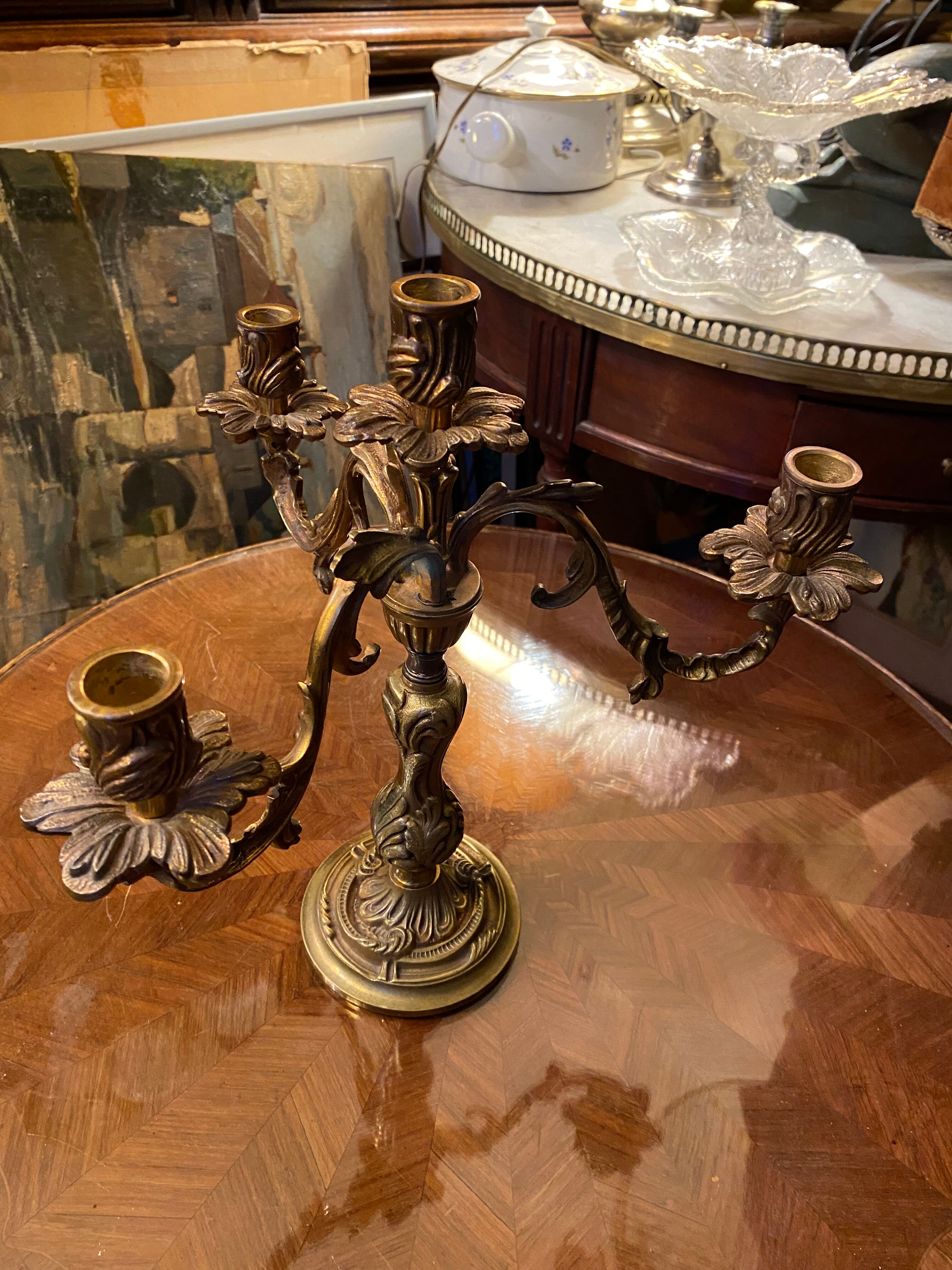 Bronze candle holder