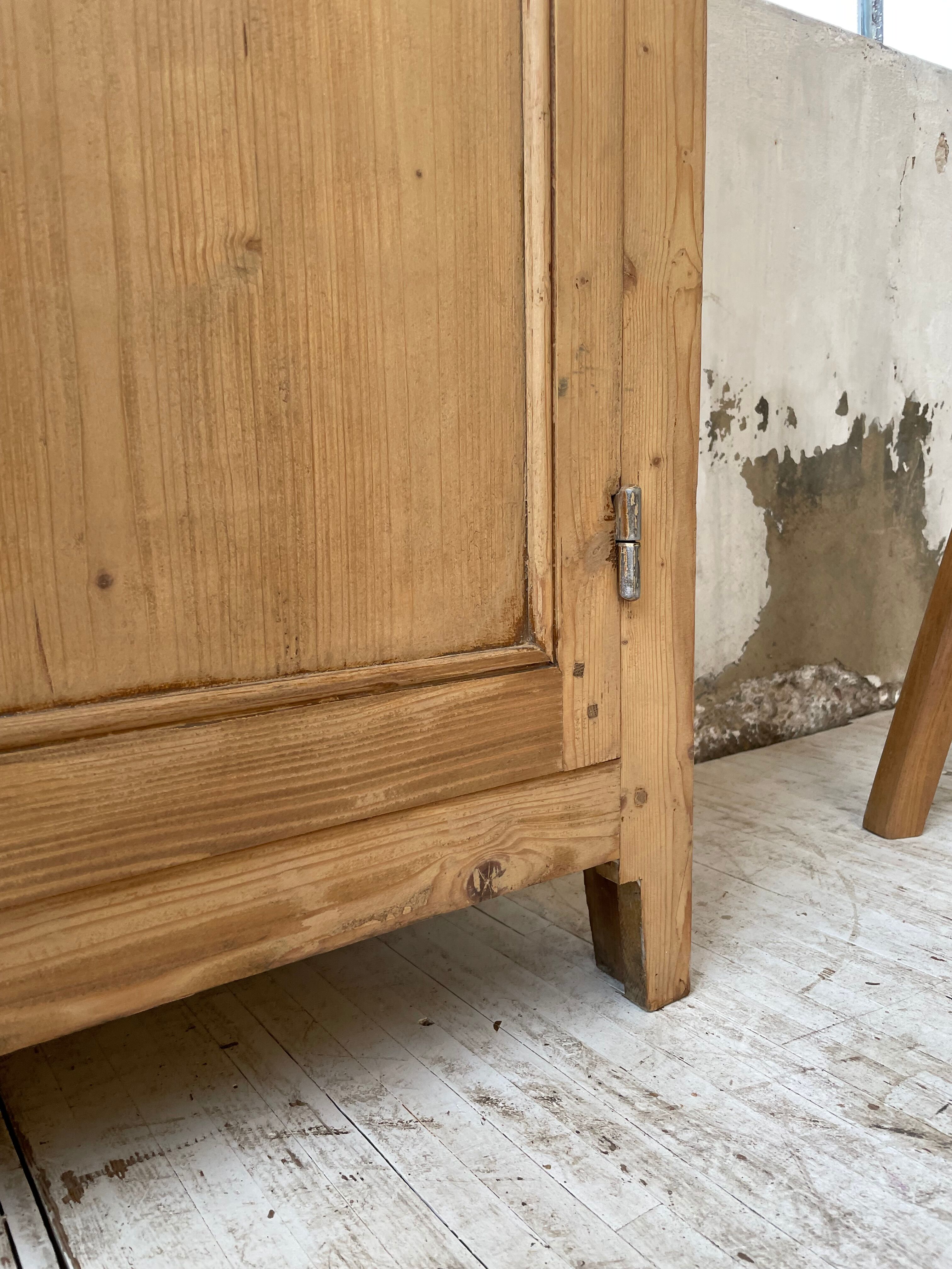 Wooden cabinet cuttery