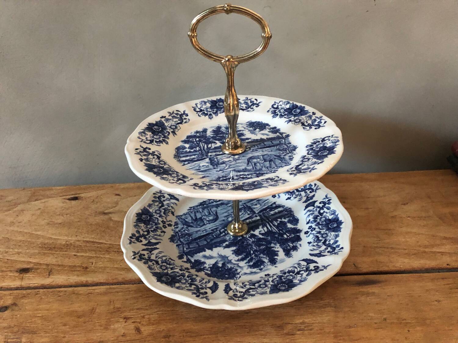 Serviteur en porcelaine Sarrguemines