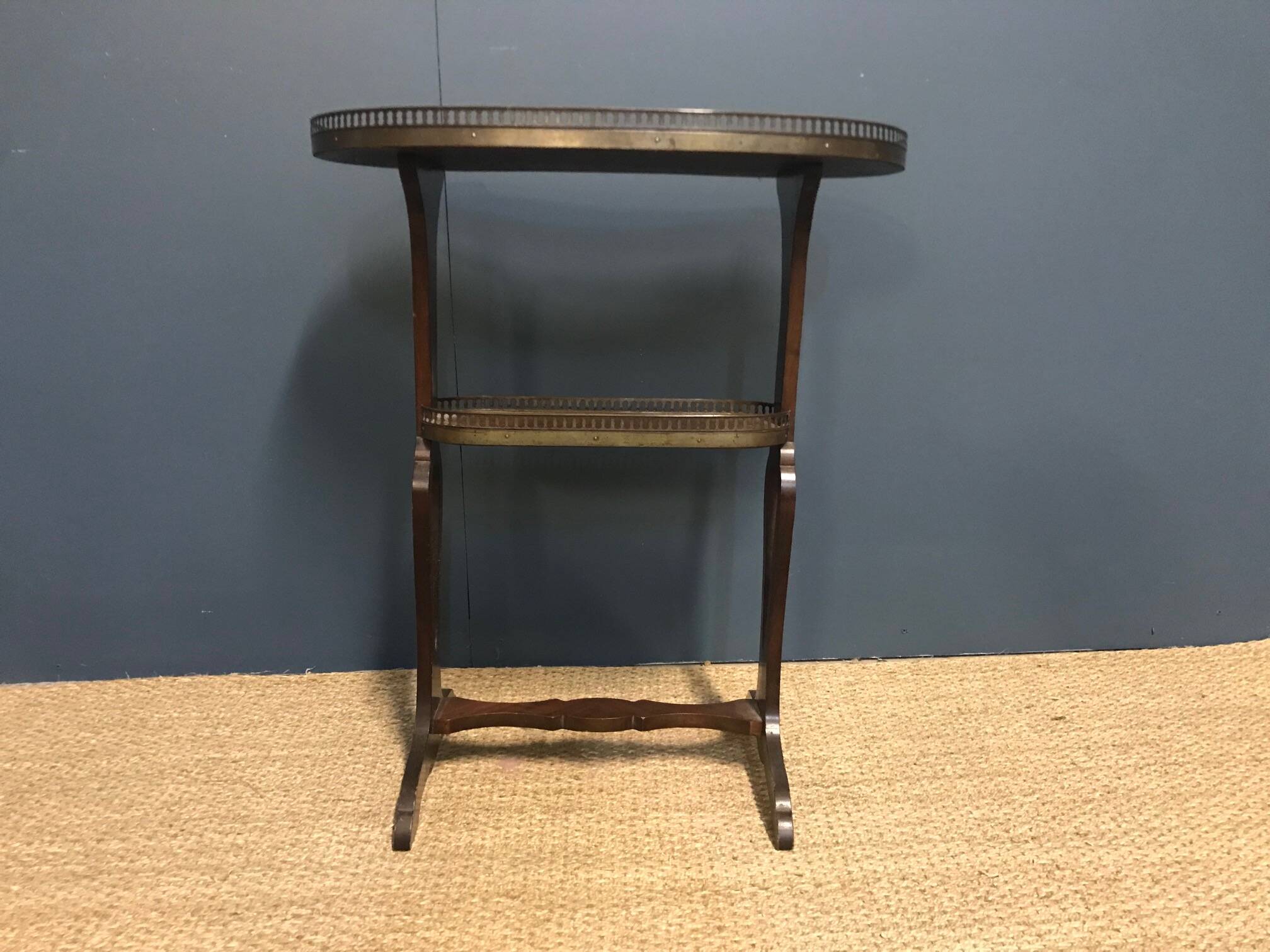 Mahogany gallery kidney table