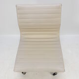 Chair by Charles & Ray Eames for Herman Miller, 1960