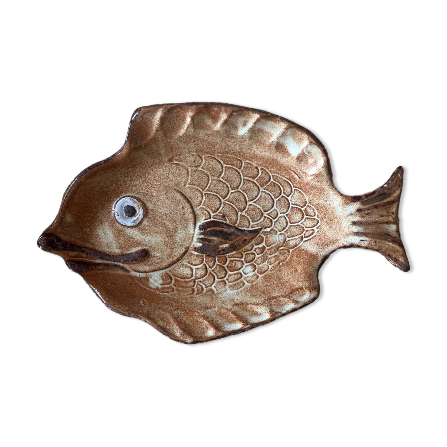 Decorative ceramic plate in the shape of a fish from the 1970s.