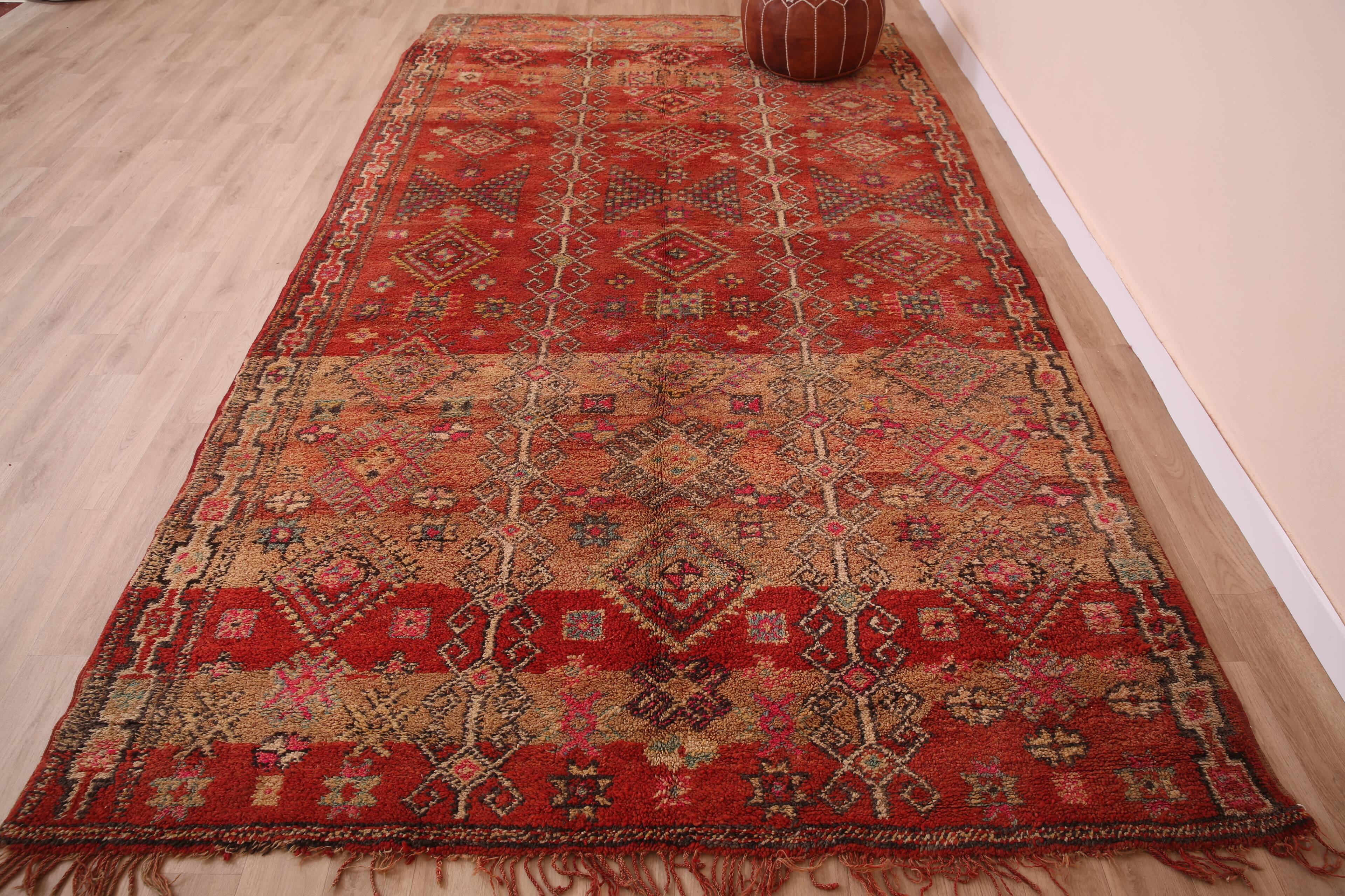 Vintage Moroccan Wool Rug 196 x 350 cm, Berber Handmade Bohemian Rug Unique