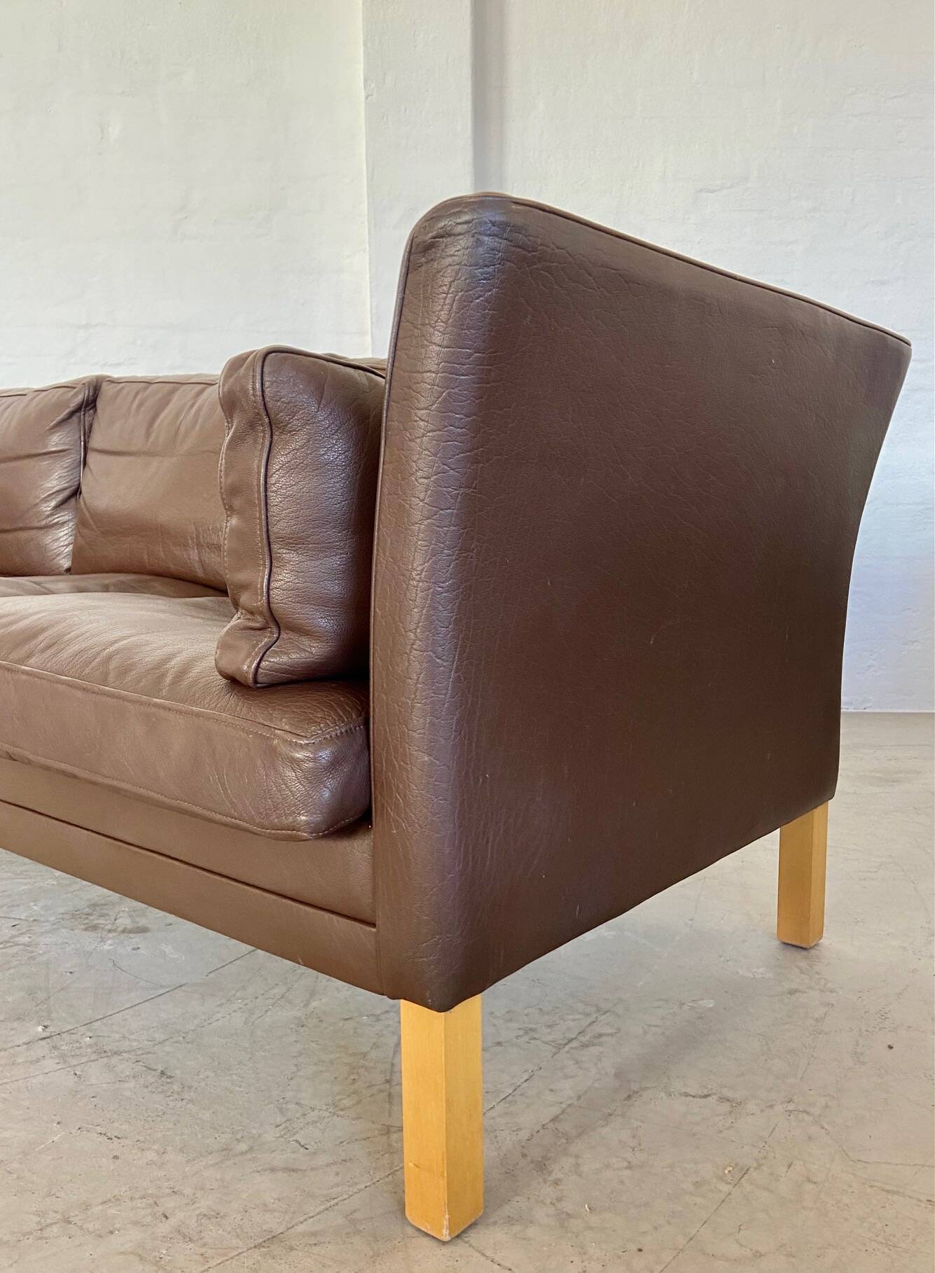 MID CENTURY VINTAGE DANISH MOGENS HANSEN 3 PERSON SOFA IN COCO BROWN LEATHE