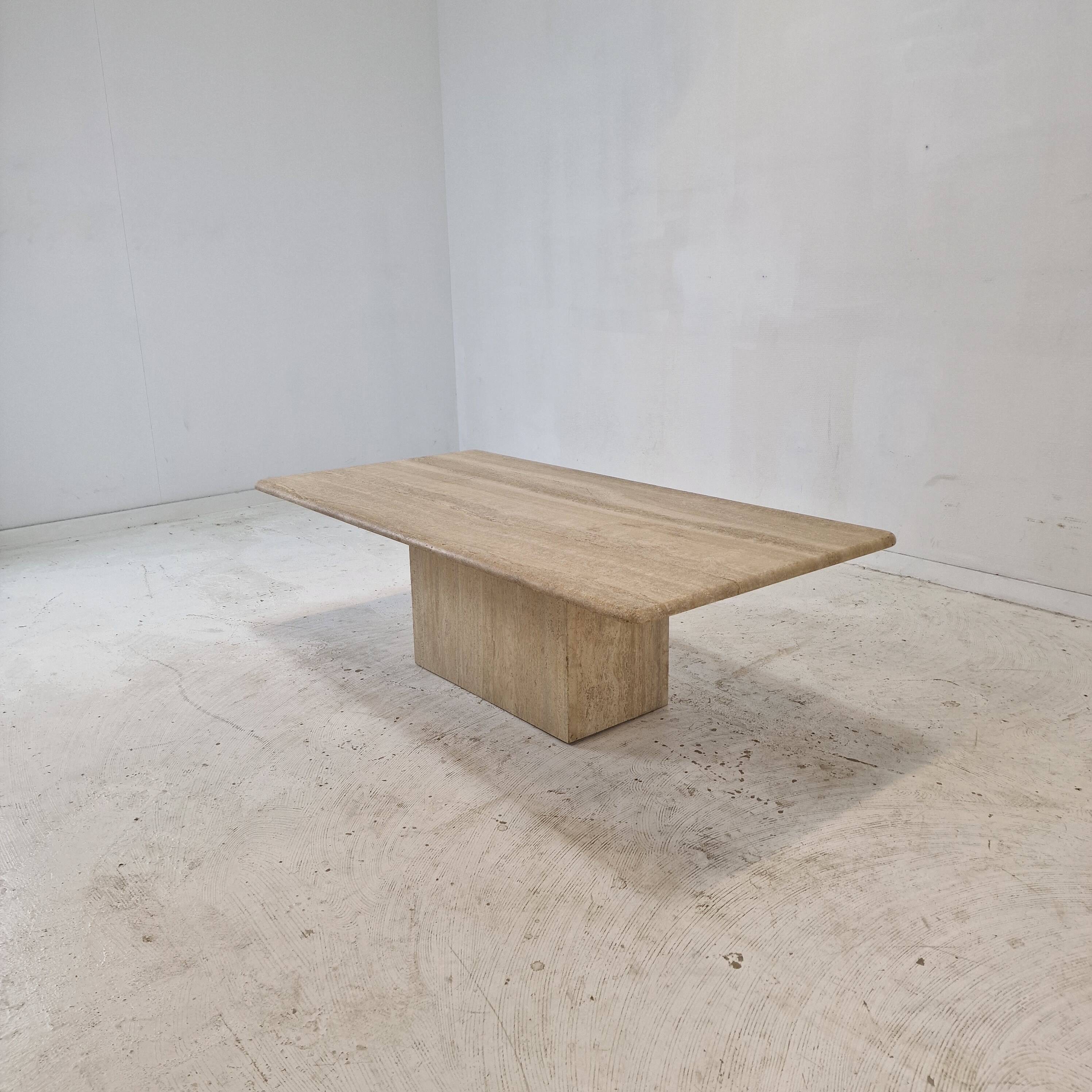 Italian Rectangle Coffee Table in Travertine, 1980s