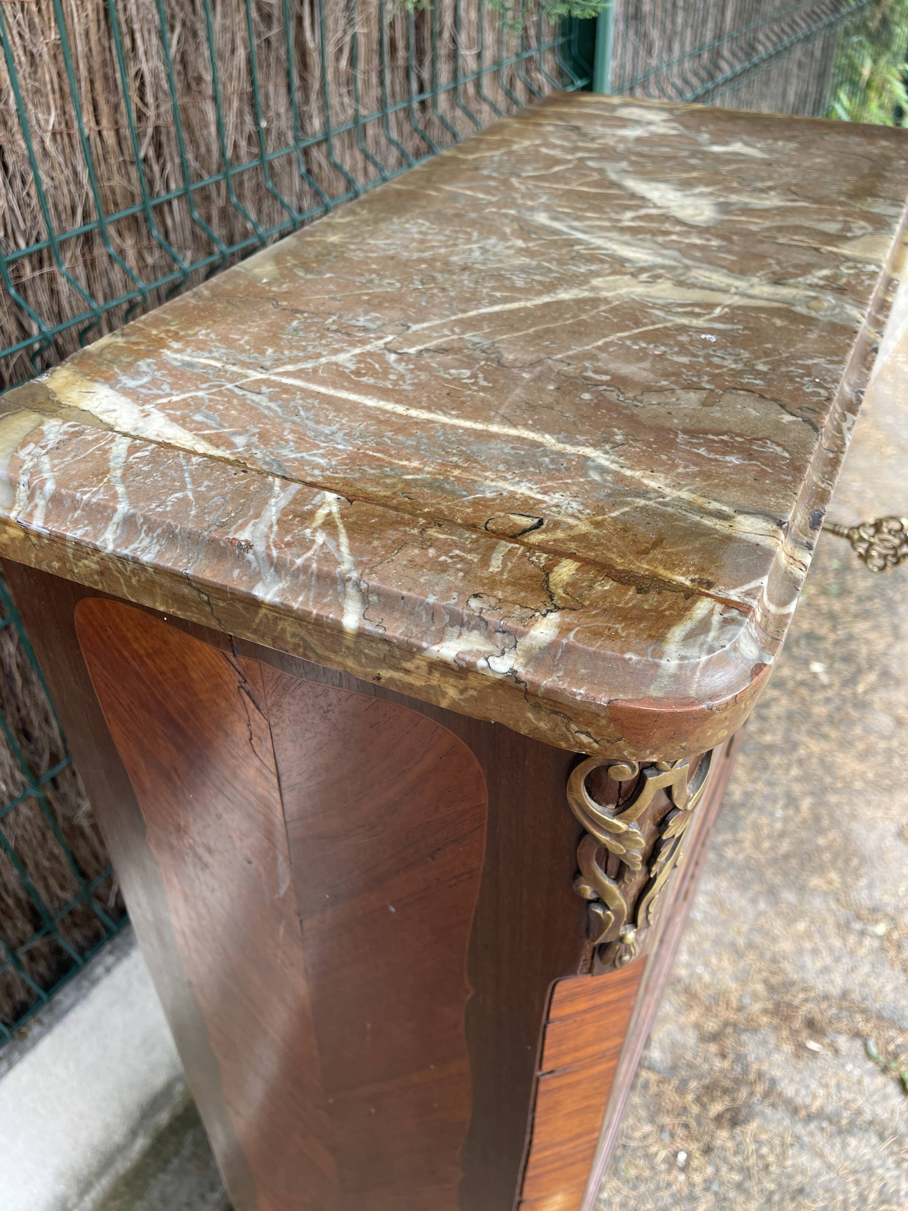 Weekly / chiffonnier, chest of drawers with 8 drawers in marquetry, marble top.