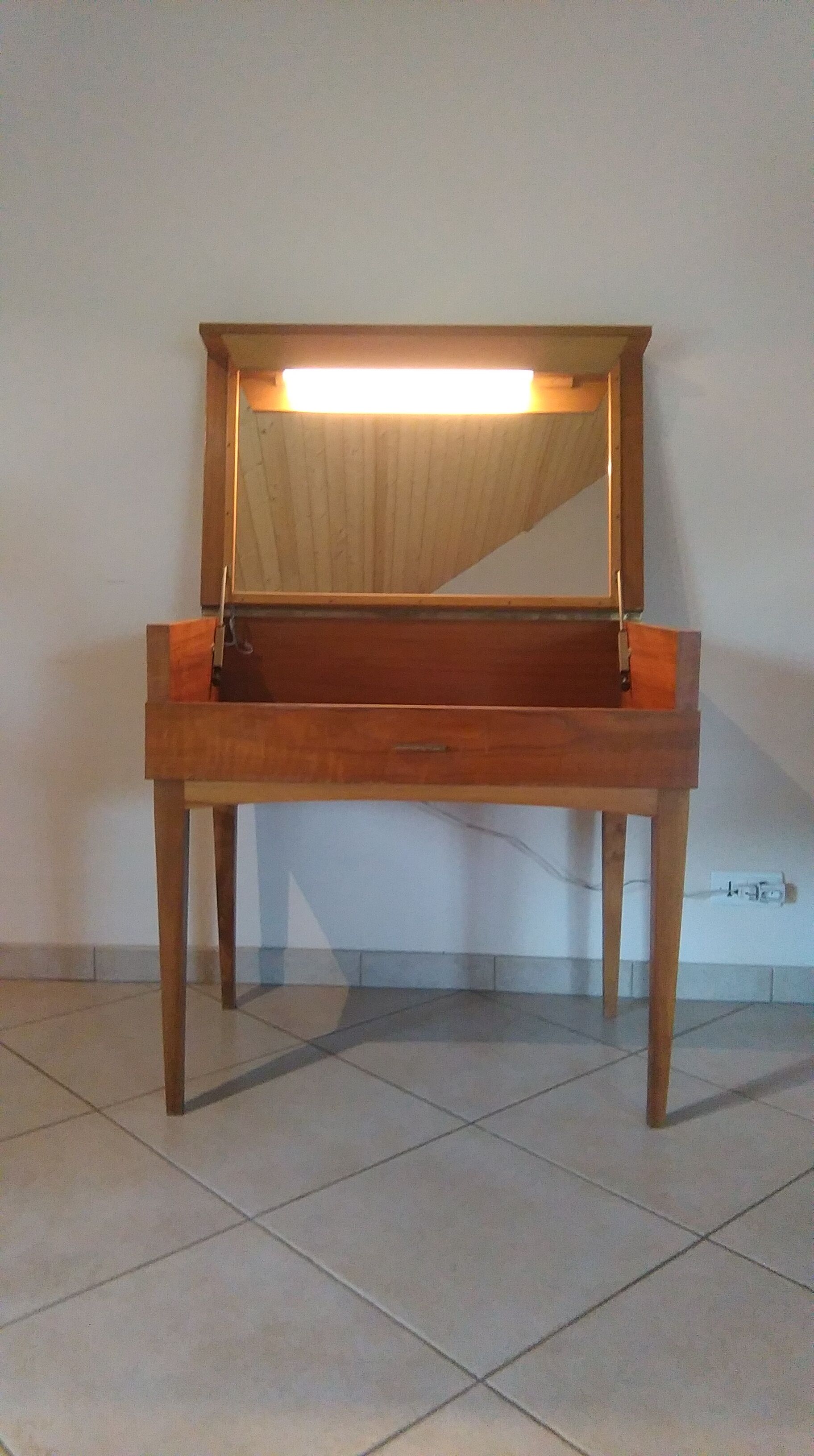 Scandinavian hairdresser of the 1960s