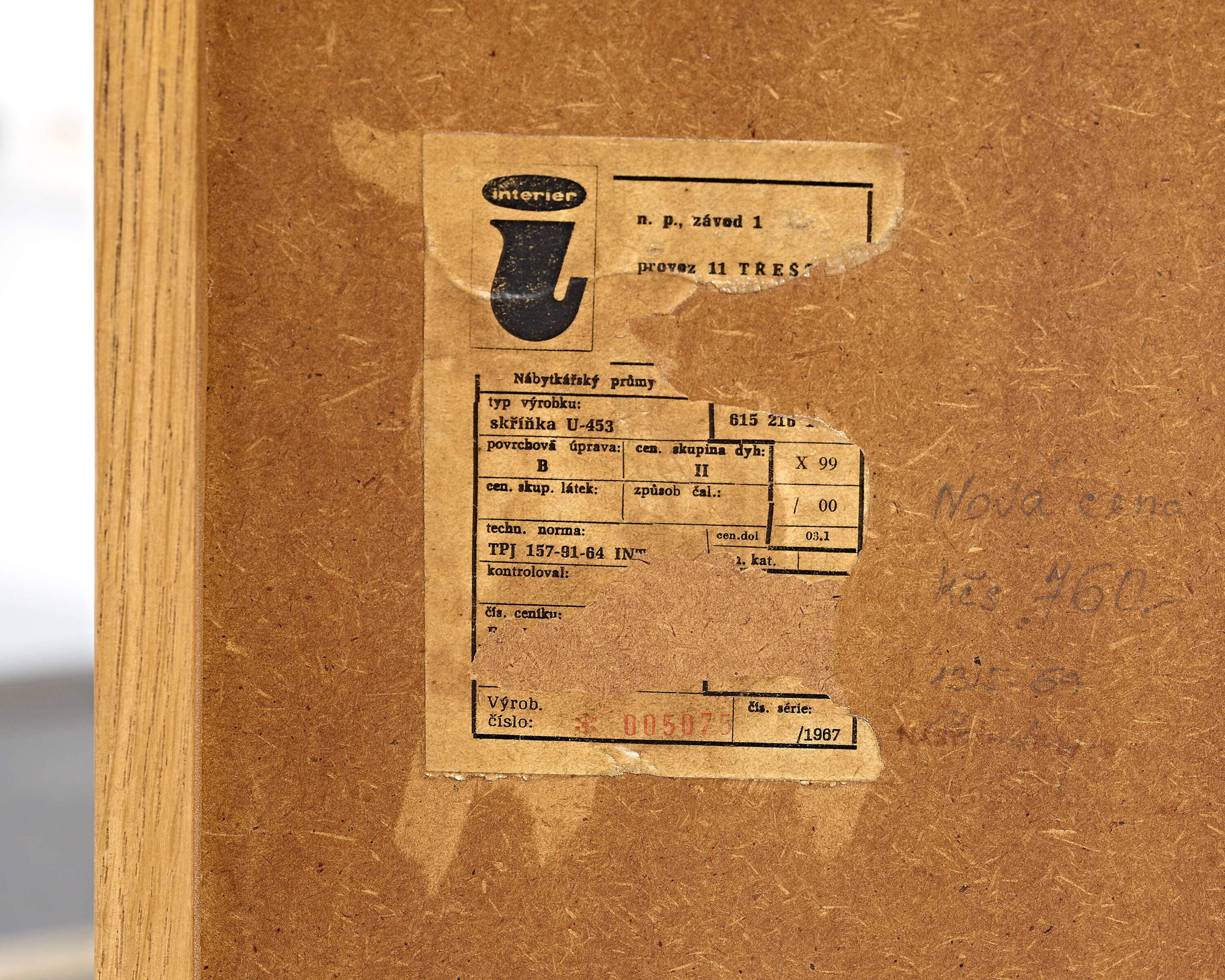 Model U-453 Dresser by Jiří Jiroutek for Interier Praha, 1968