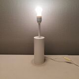 Classic table lamps in white lacquered metal from Danish Horn lighting 1980-90s.