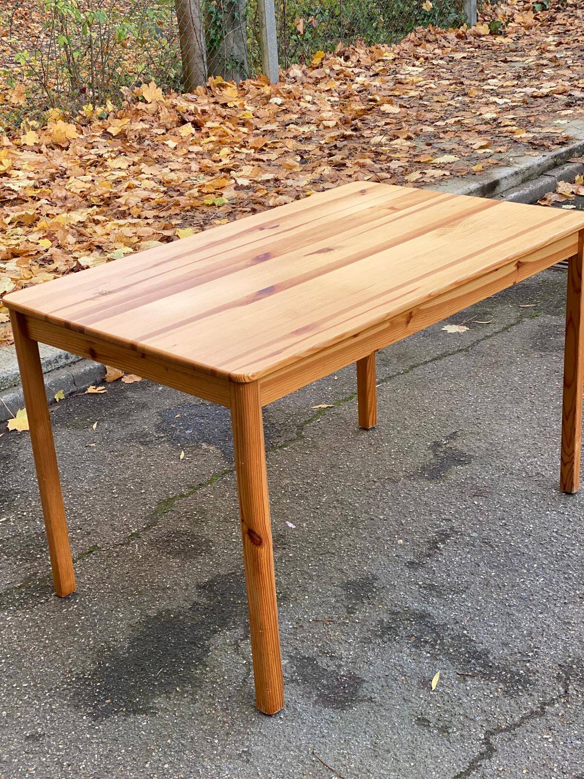 Scandinavian solid wood kitchen dining table for 4 people