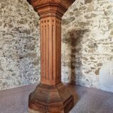 Piédestal ancien en bois – Colonne de monastère, France vers 1900