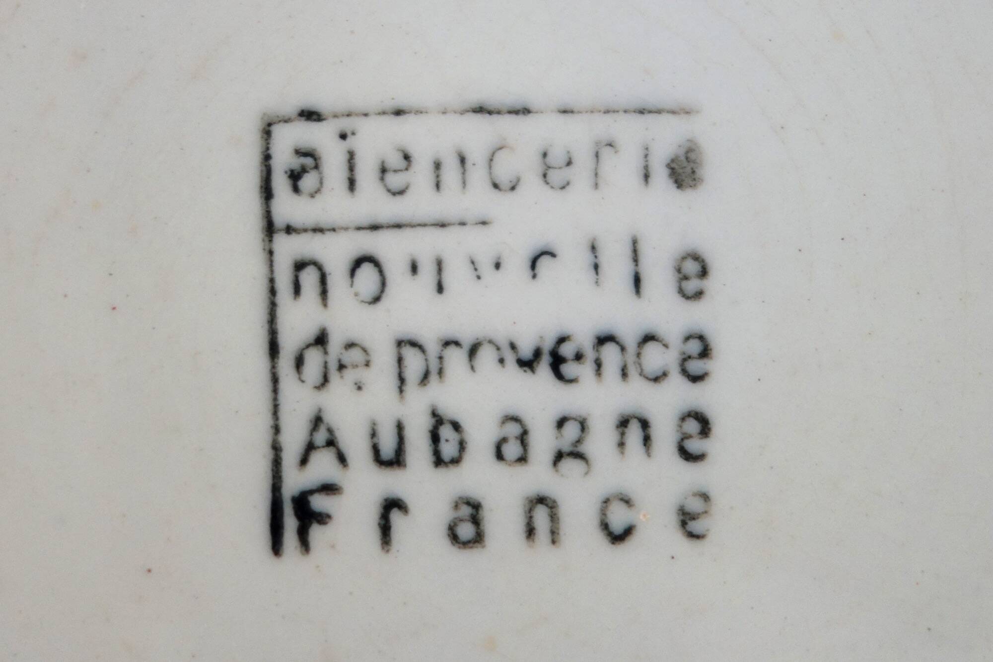 7 plates Faïencerie Nouvelle de Provence 1930s