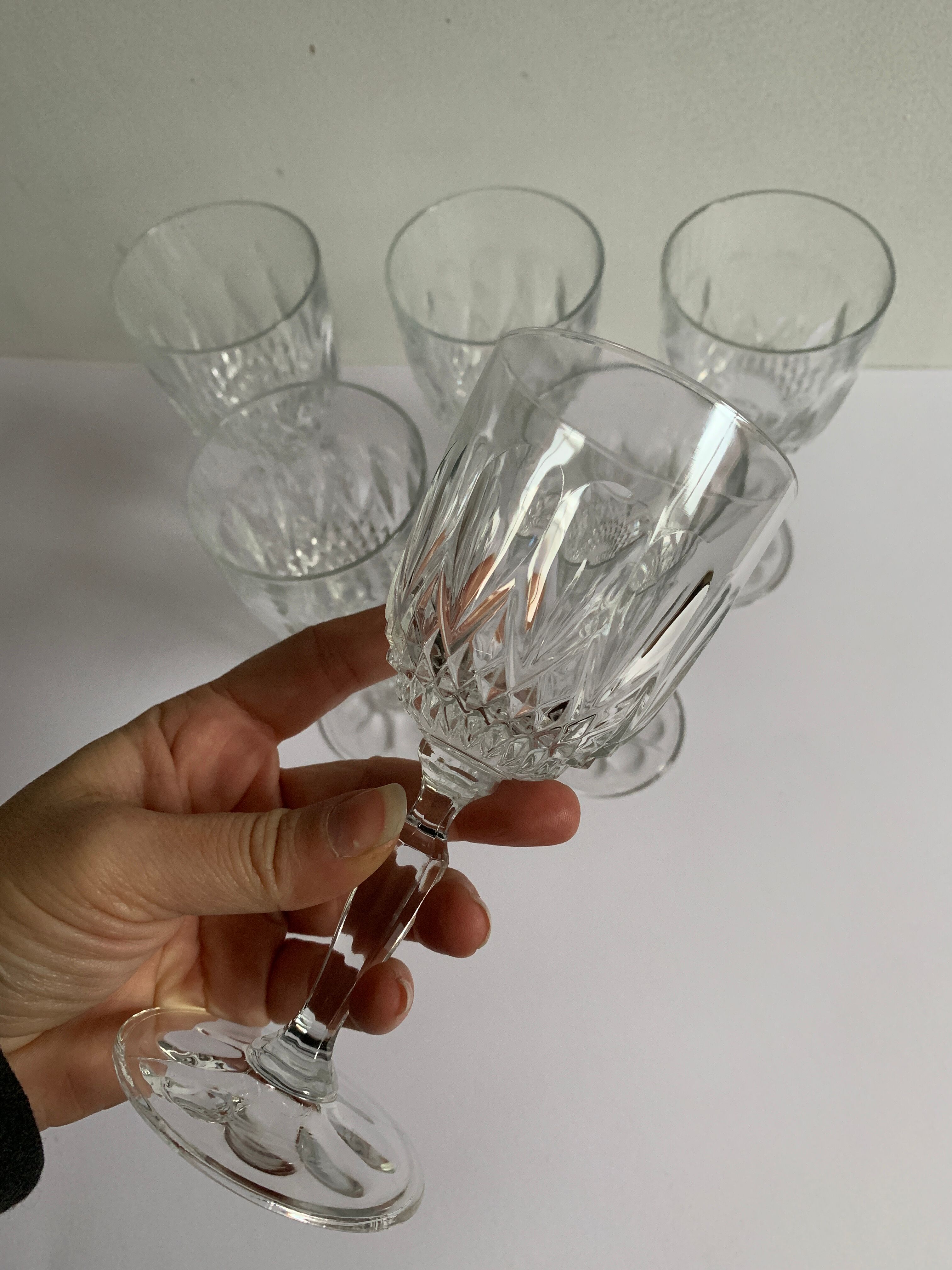 6 crystal wine glasses