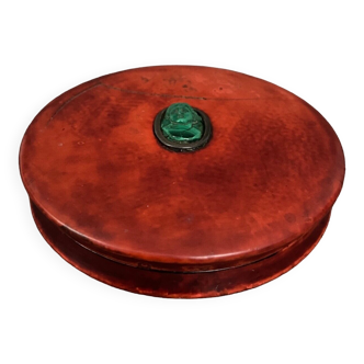 Boiled cardboard lacquer box decorated with a XXth century malachite cameo