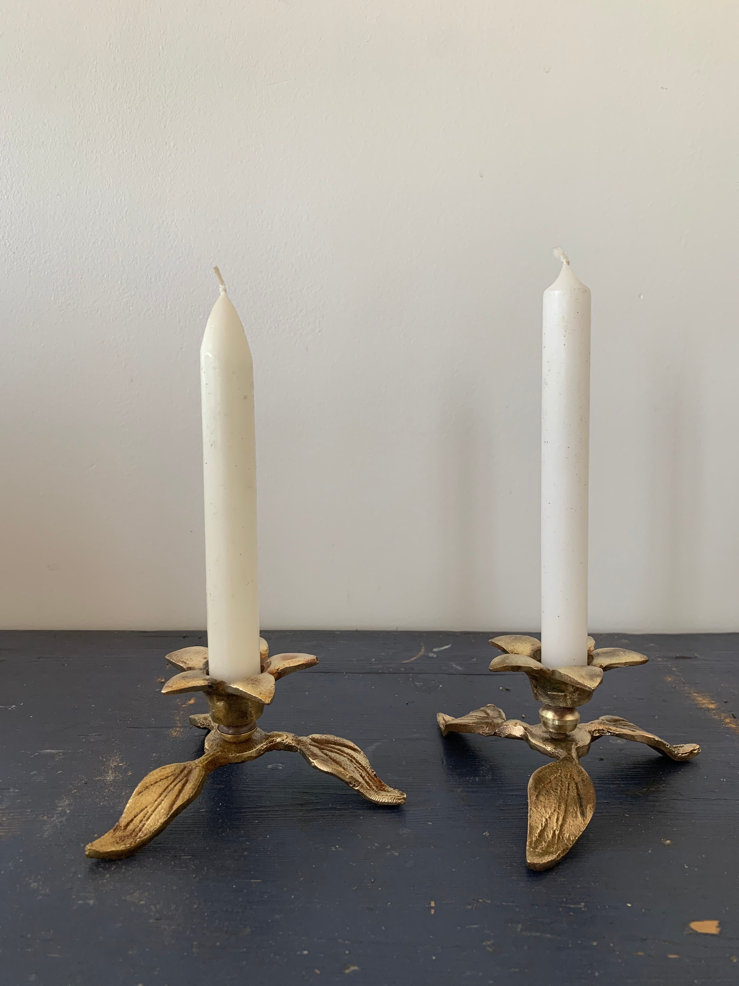 Set of 2 bronze candle holders