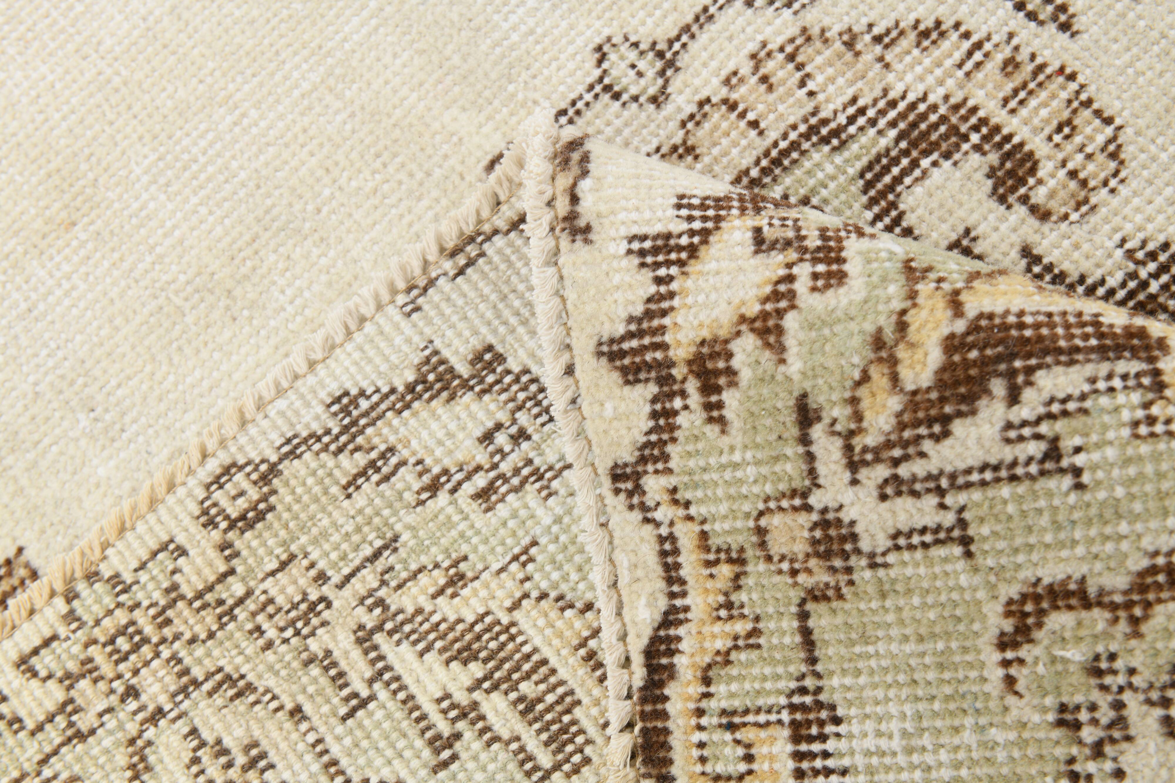 6x9 Ft Ecru-cream vintage rug, Floral design cream and brown rug.