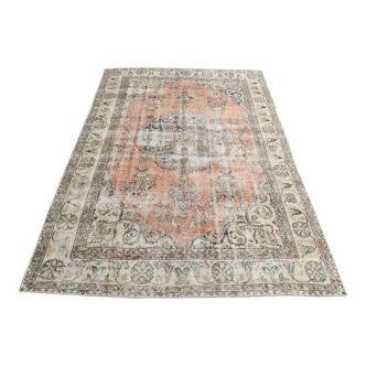 Handwoven Eastern Carpet - 297x210cm