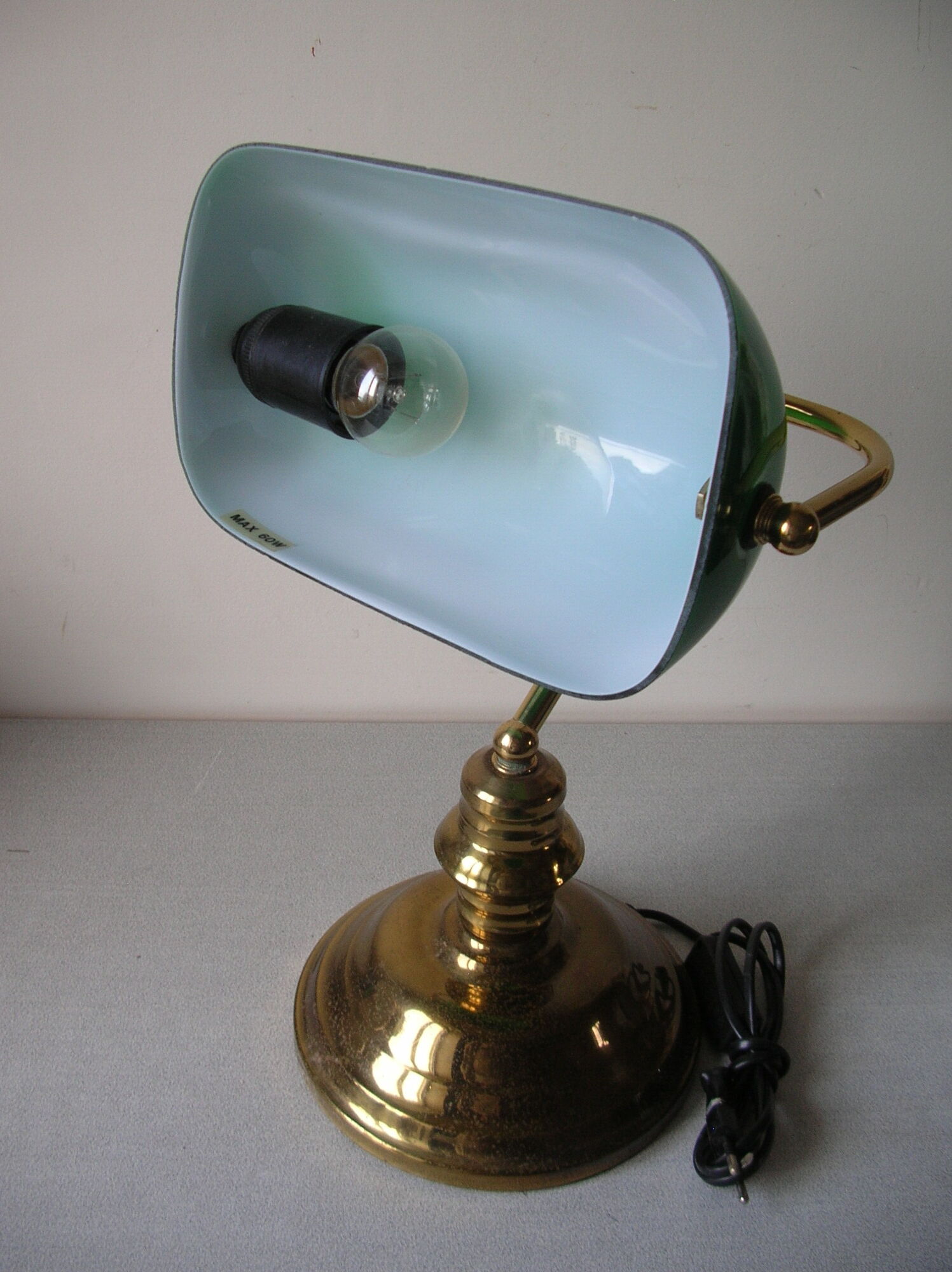 Notary desk lamp gooseneck brass lampshade opaline green white retro deco