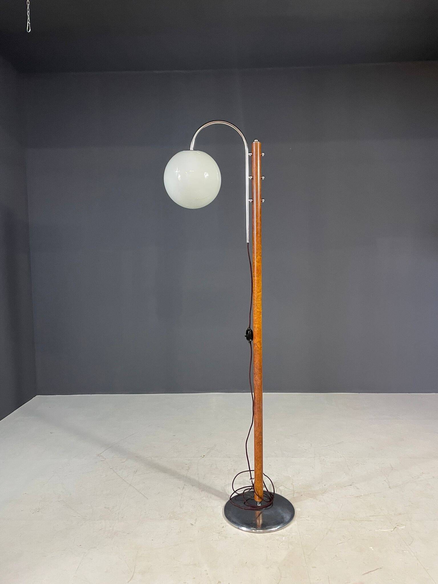Halabala floor lamp, Czechoslovakia, 1930s – fully functional