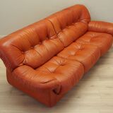 Red leather sofa, Italian design, 1970s, manufacturer: PelleRossi