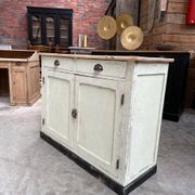 Buffet with 2 doors from the early 20th century.