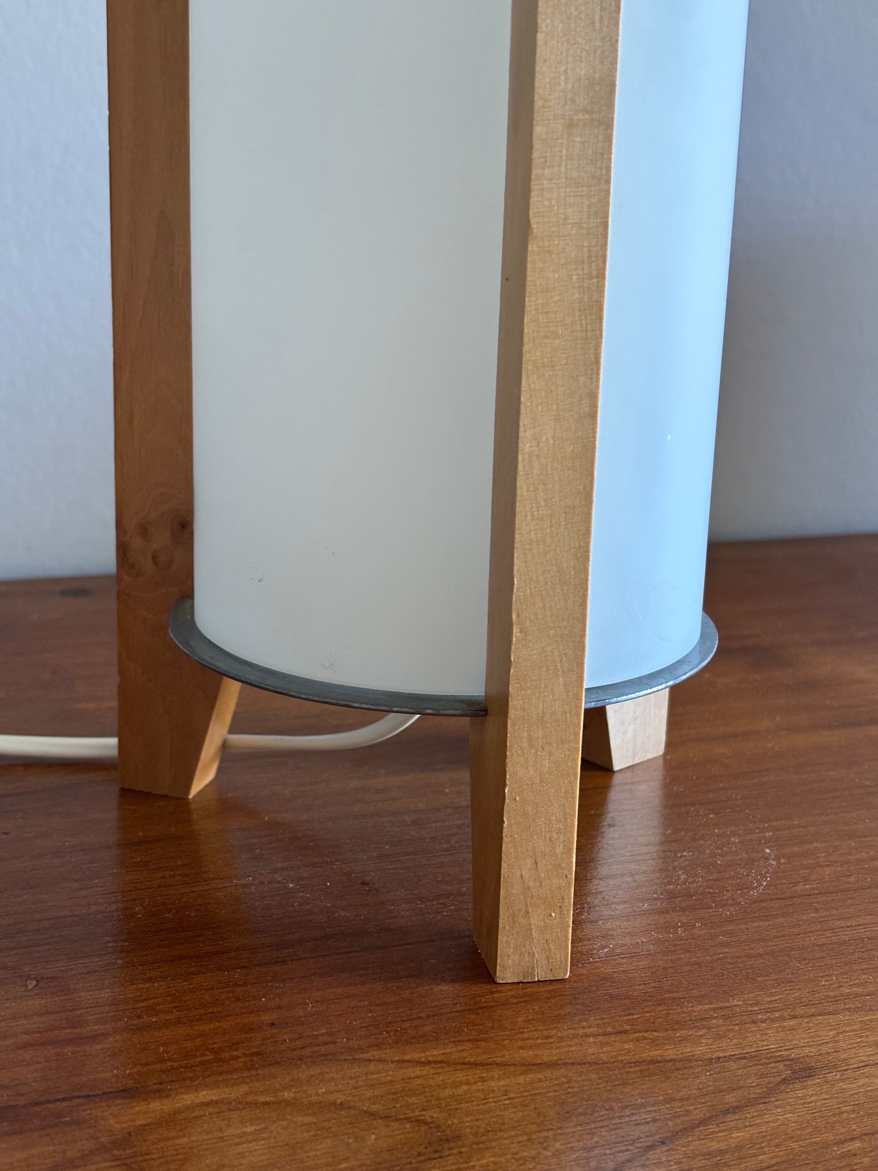 Lampe scandinave, 1990