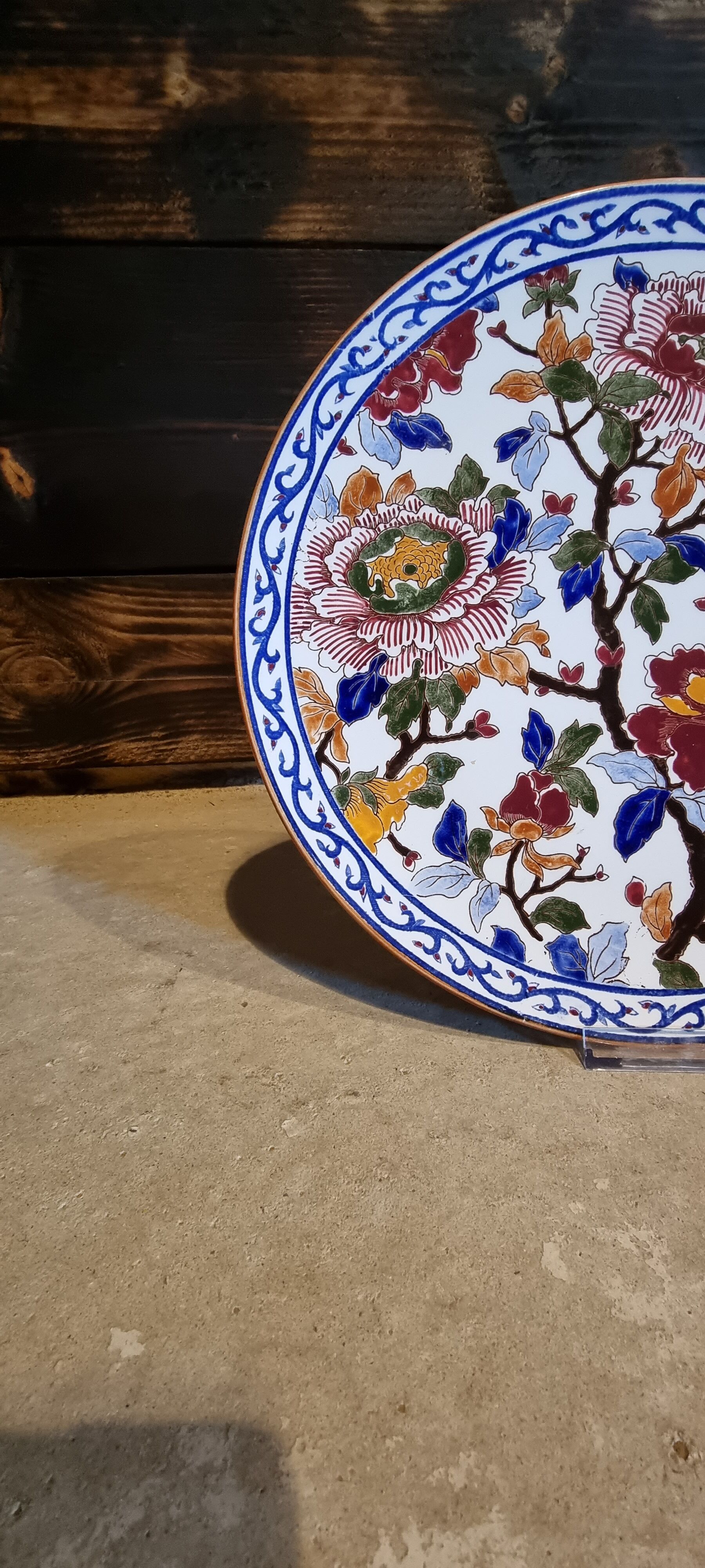 Plat Gien modèle Pivoines
