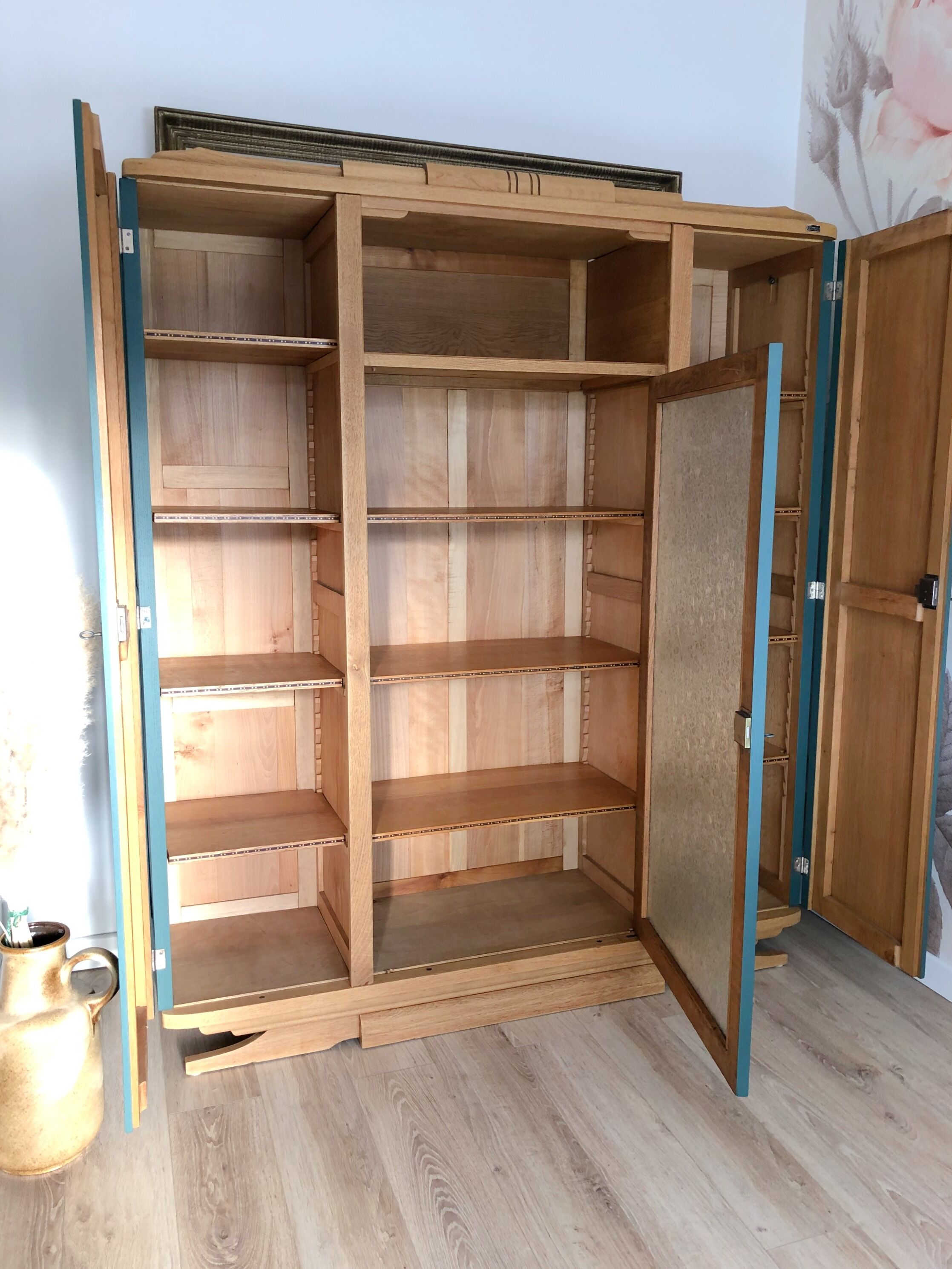 Wardrobe dating from the early 20th century