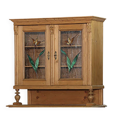 Armoire de cuisine en pin marron avec vitraux floraux, style vintage 1920s