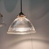 Holophane suspensions