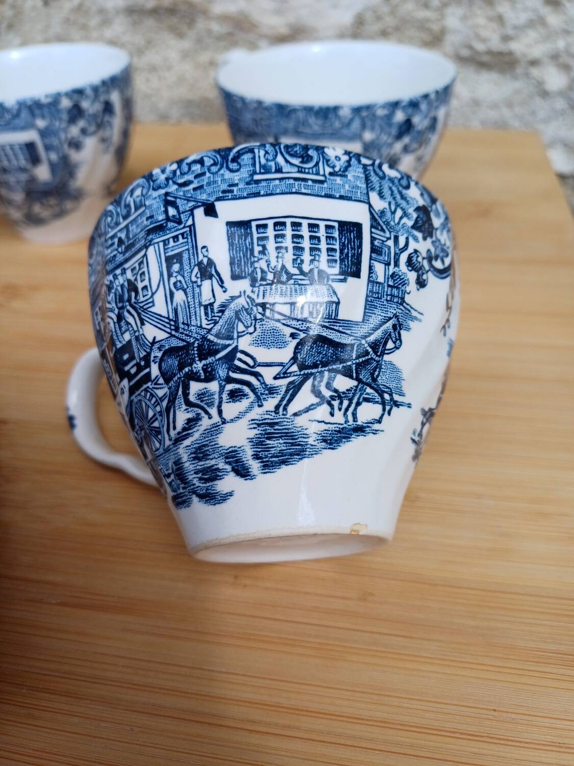 Coaching scenes from Teapots