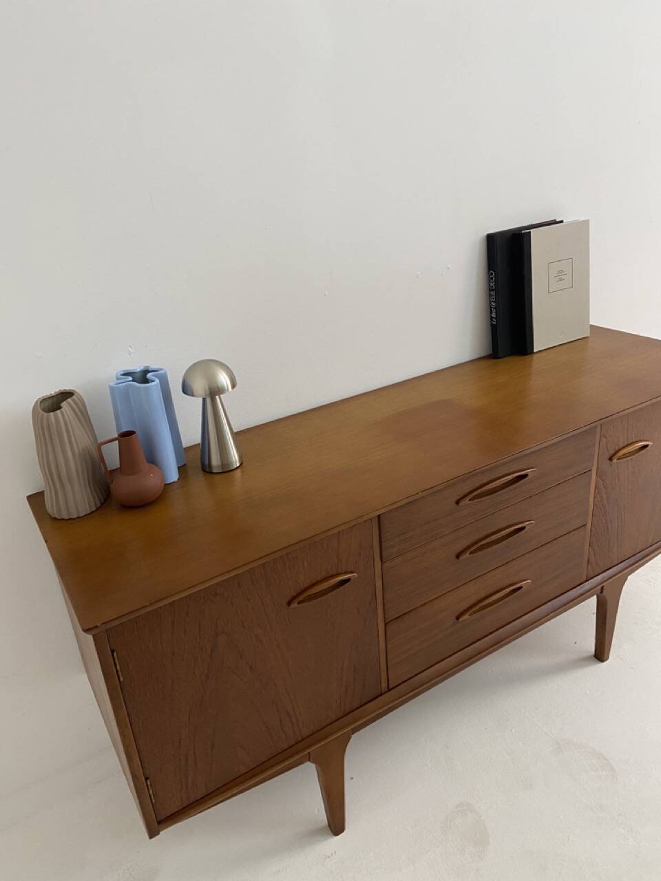 vintage enfilade by Jentique