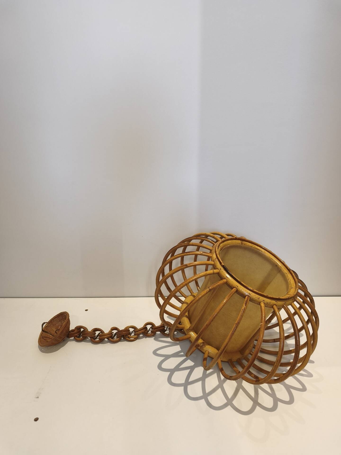 Suspension vintage en rotin 1960