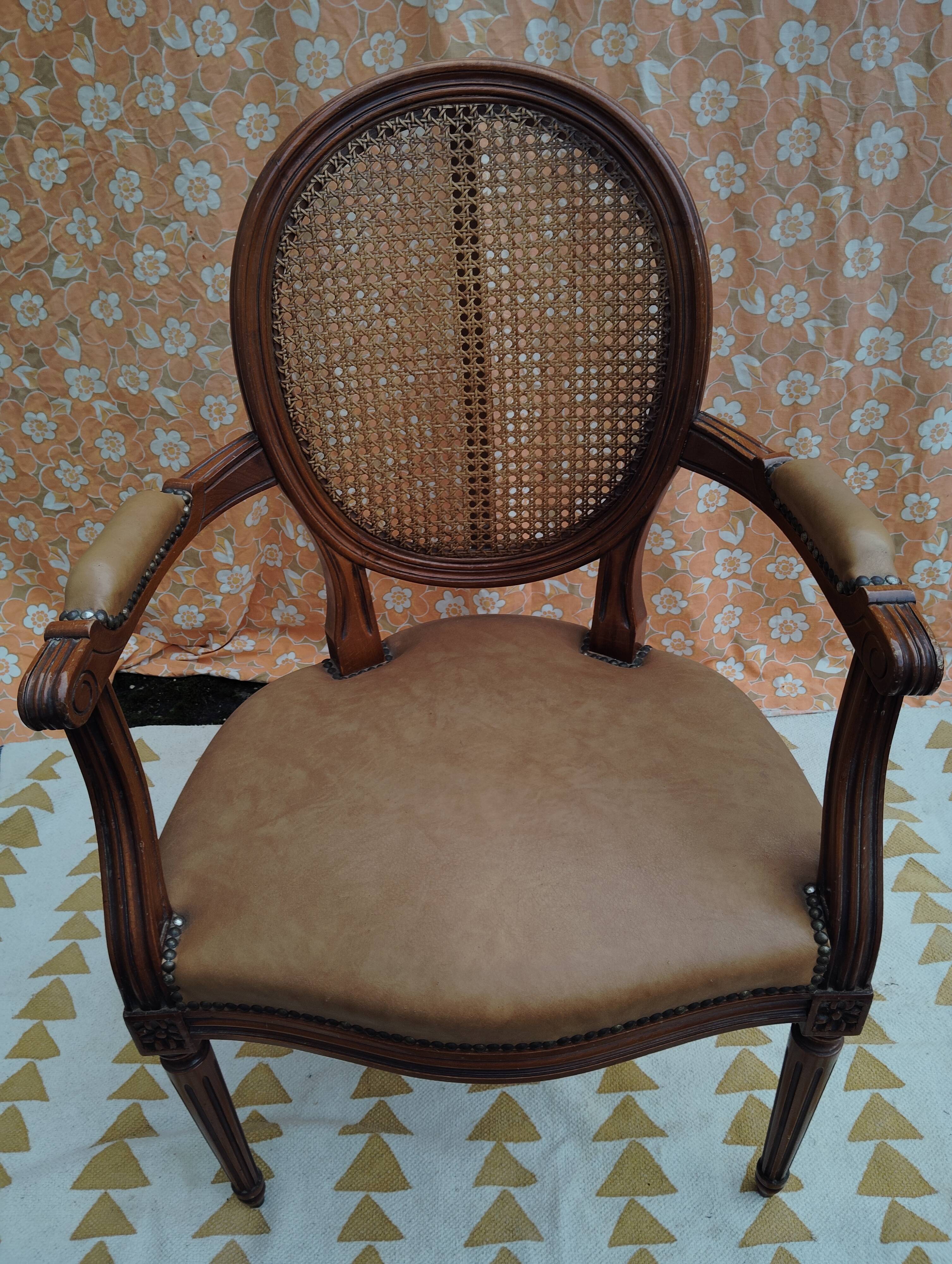 Fauteuil Louis XVI bois cannage
