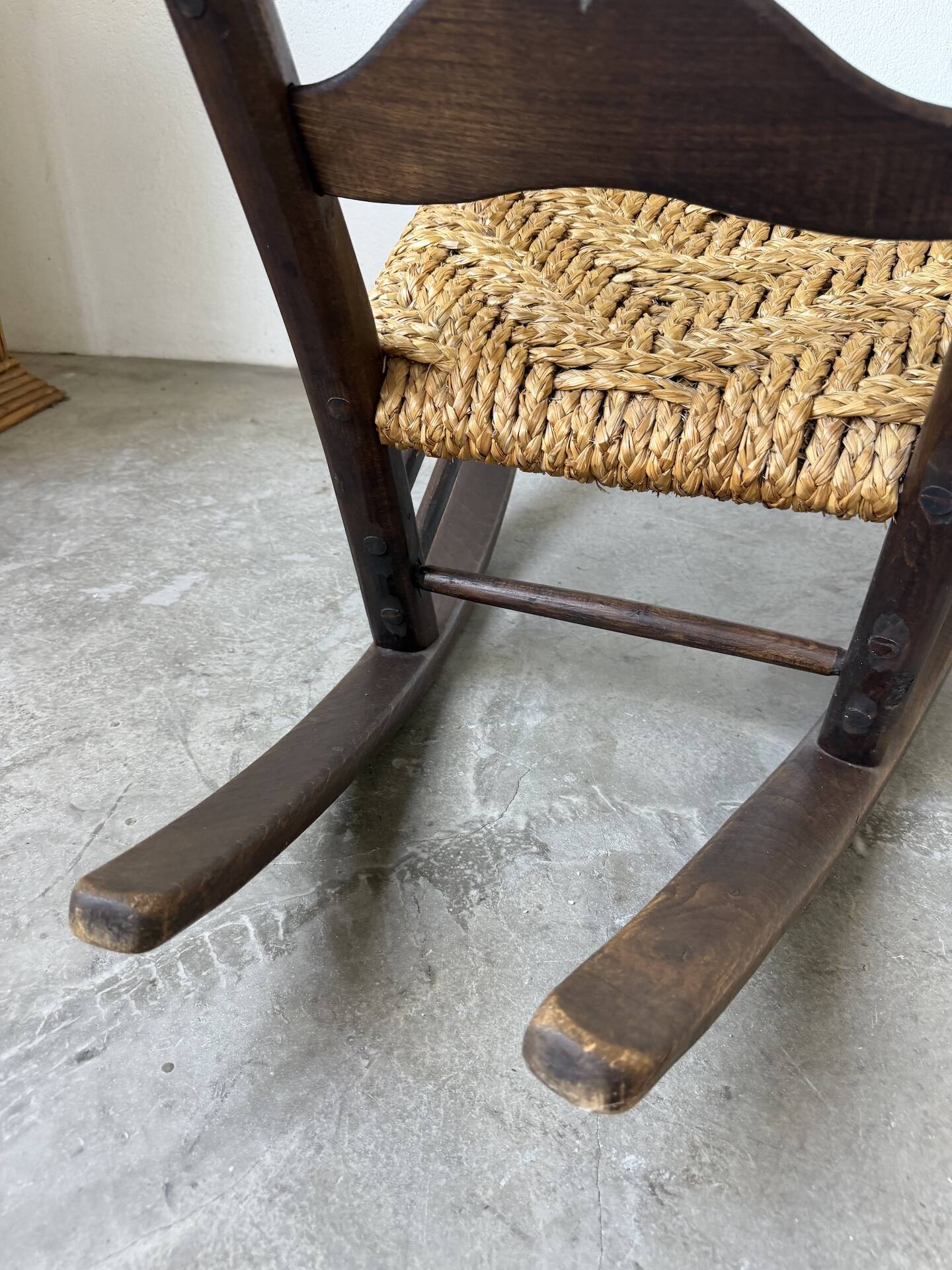Rocking chair 1900 France cord